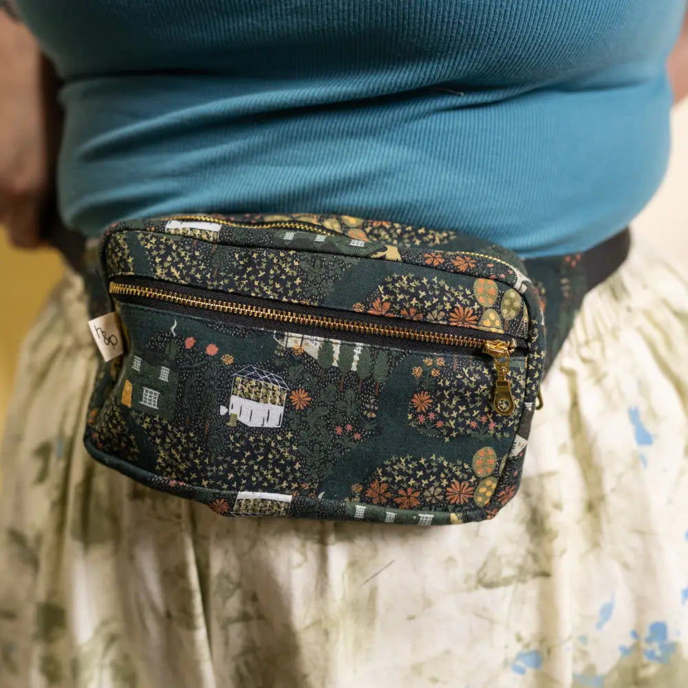 Fanny Pack - Village / Short (28’ to 39’) baby carrier